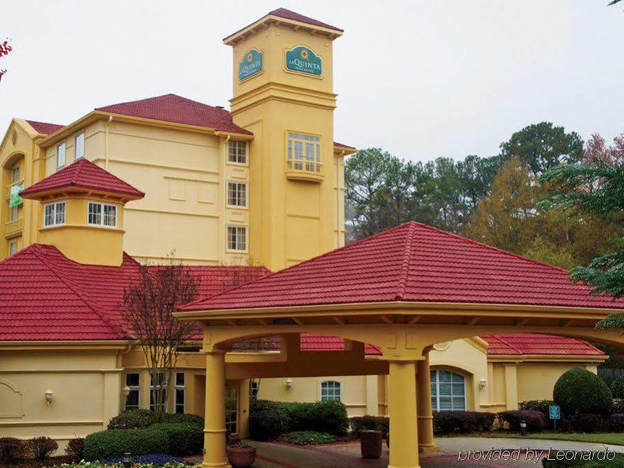La Quinta By Wyndham Atlanta Conyers Hotel Exterior photo